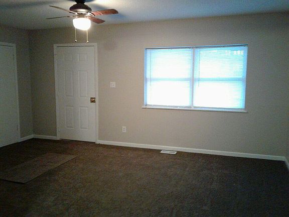 5th image of 720 Kiowa St