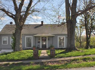333 Lawrence St, Brandenburg, KY 40108