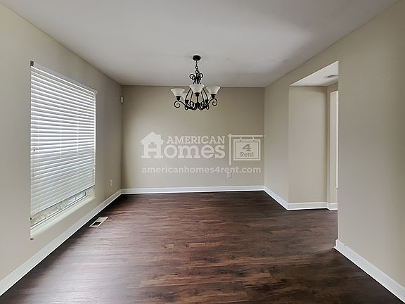 5th image of 478 Lockmead Dr