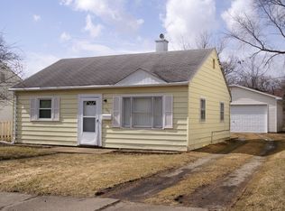 226 Vermont Ave, Aurora, IL 60505