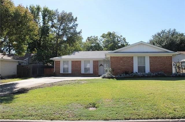 1st image of 1204 Darlene Ln