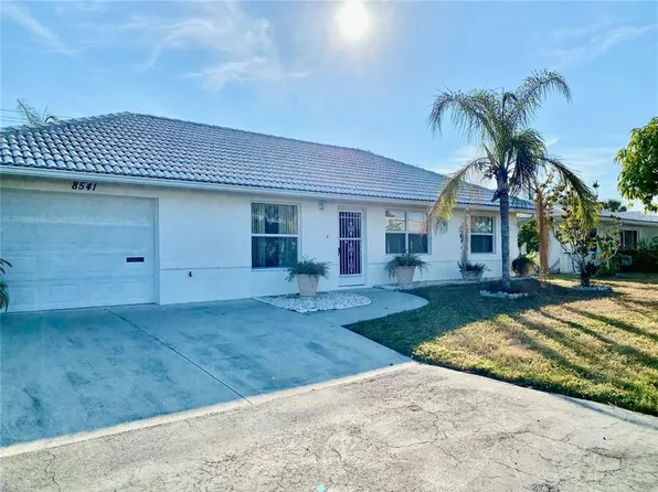 8541 Regency Ct, North Port, FL 34287