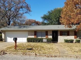 1325 Forrest Dr, Canton, TX 75103