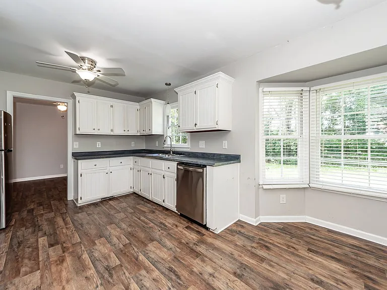176 Ponderosa Dr — Photo 13