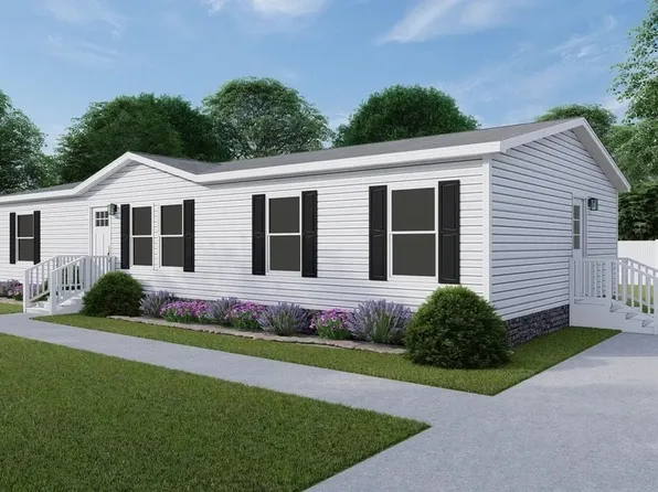 352 Lake Harbor Trl, Martin, GA 30557