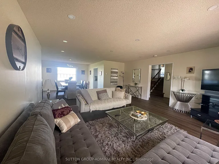 162 Bayshore Dr — Photo 18