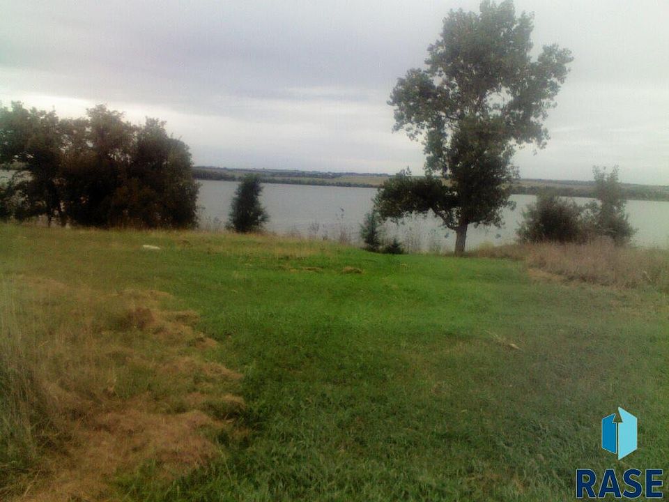 1st image of 384 Avenue