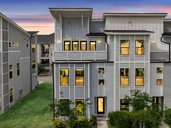 2nd image of 4414 Avery Ave