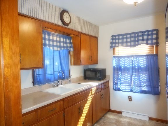 5th image of 2434 Winwood Ave