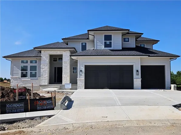 10014 Aurora St, Lenexa, KS 66220