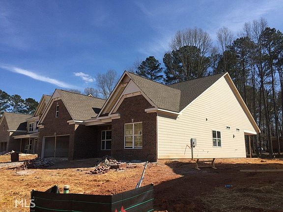 3rd image of 307 Parkside Dr