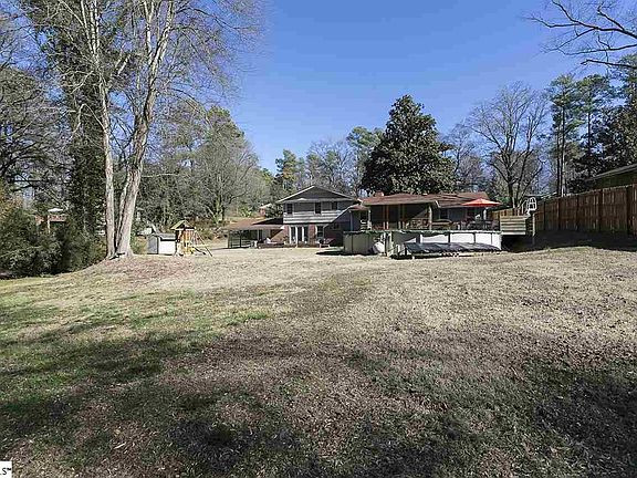 5th image of 23 Selwyn Dr