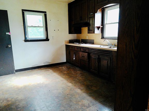 5th image of 19403 Auten Rd