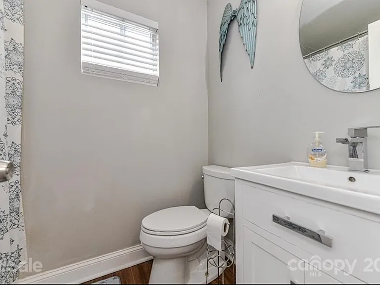 1632 Academy St — Photo 10
