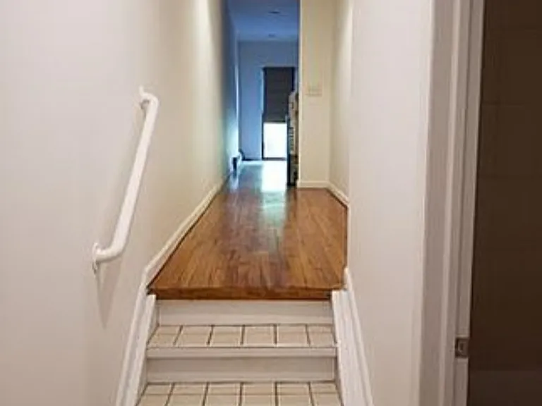 481 Fairview Ave #1R — Photo 5