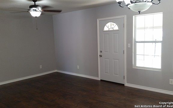 4th image of 362 Westminster Ave