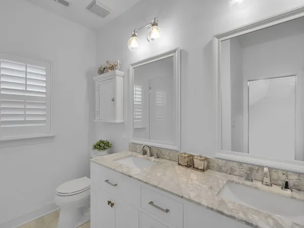 7526 Fairway Villa Cir, Denver, NC 28037