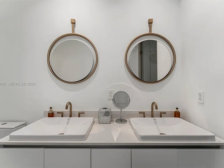 2655 S Bayshore Dr #908 — Photo 12