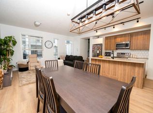 176 Walgrove Cmn SE, Calgary, AB T2X4C2