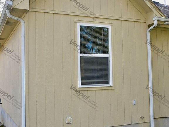 4th image of 1008 W Linden Ave