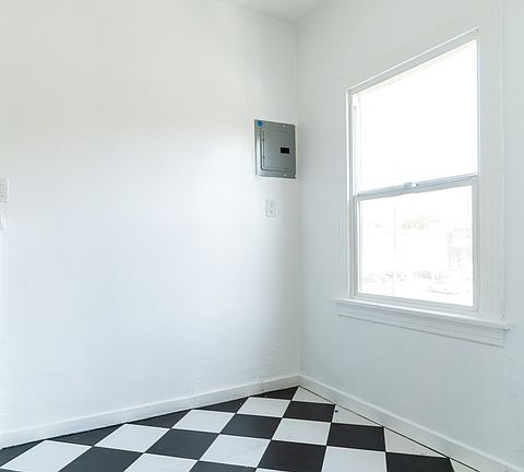 4th image of 1141 Echo Park Ave APT 203