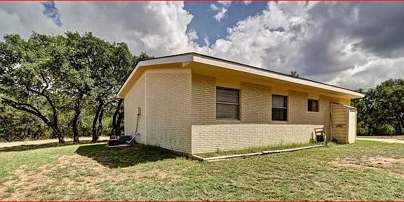 2nd image of 2595 Canyon Lake Forest Dr