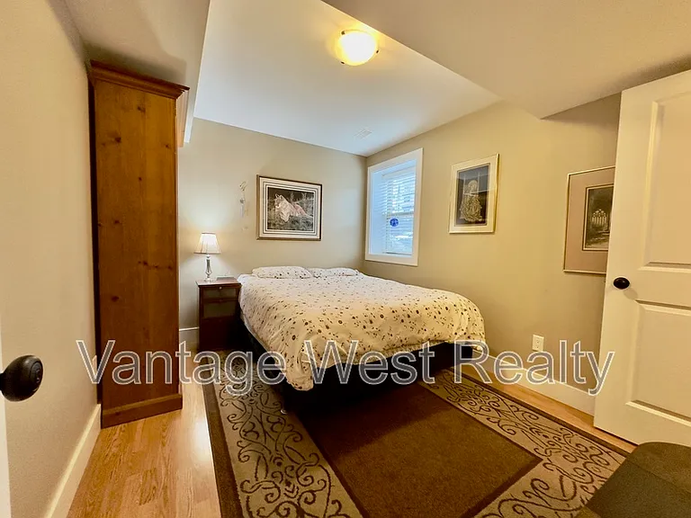 756B Wardlaw Ave — Photo 6
