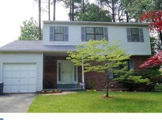 32 Smalleys Dam Rd, Newark, DE 19702