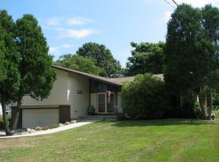 191 Willard Ave, South Kingstown, RI 02879