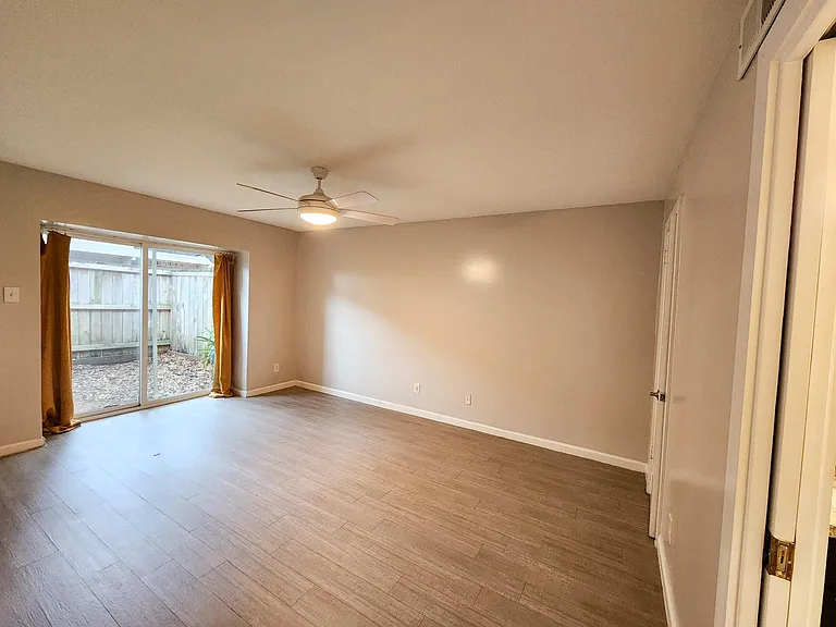2575 Marilee Ln #1 — Photo 8