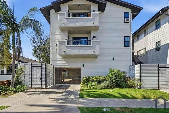 2 bed, $2,500 — Photo 3