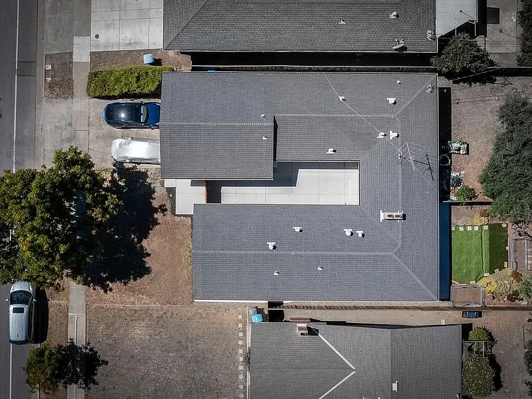 877 Miller Ave — Photo 21