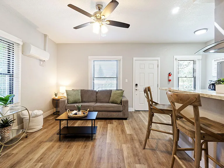 260 N Fulton St #260 — Photo 6