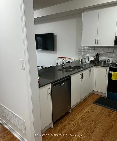 9430 The Gore Rd #18 — Photo 6
