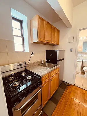 Rented by Voro NYC | media 33