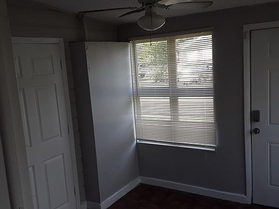 5th image of 1810 E 97th Ave