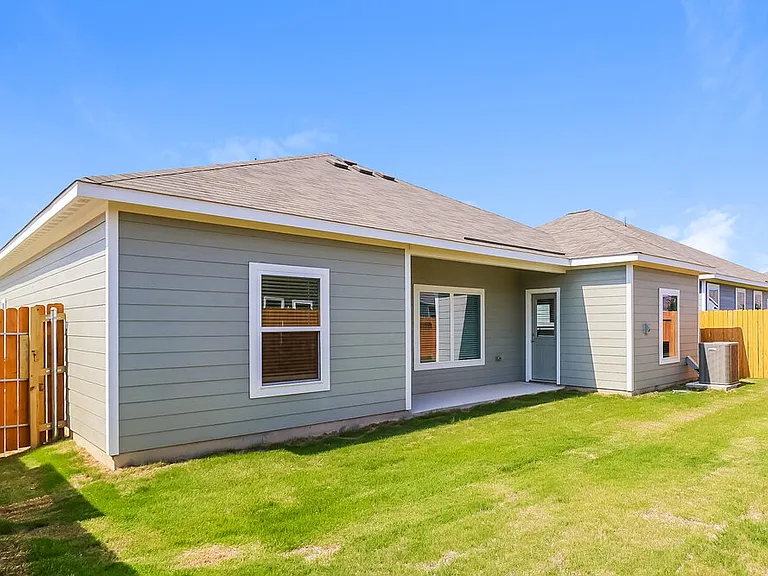 1505 Woodwinds Dr — Photo 19