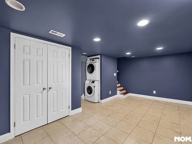 8507 Potomac Ave — Photo 28