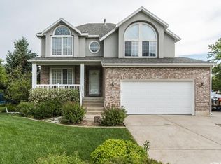 357 N Coventry Cir, Fruit Heights, UT 84037