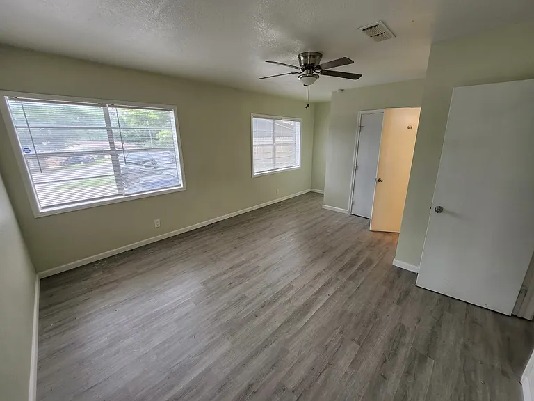 120 Glenhaven Dr — Photo 5