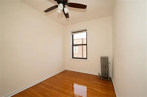 632 W. Addison — Photo 11