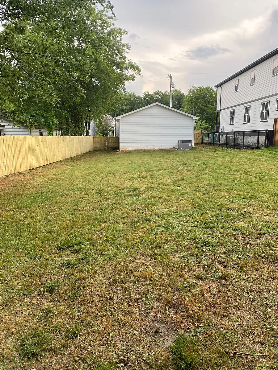 Building Photo - 525 Eastboro Dr
