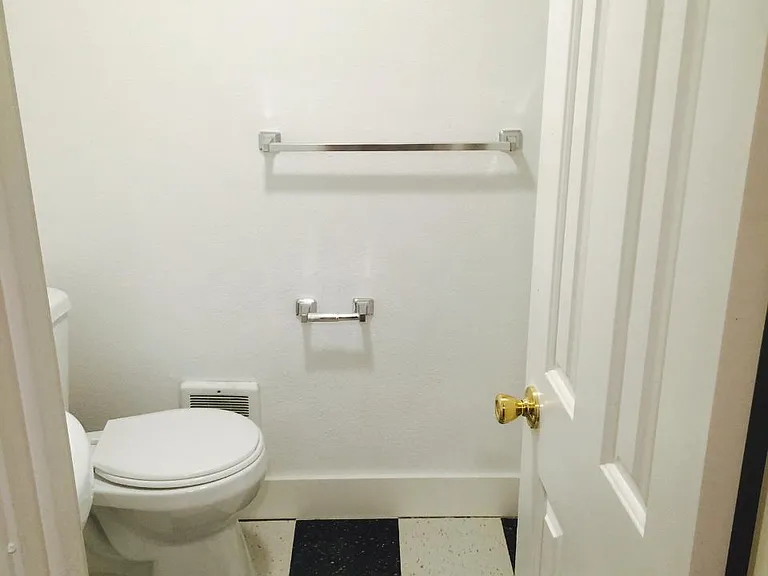 650 Marion St NE #1 — Photo 59