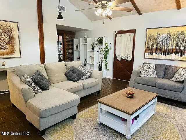 512 Halstead Rd — Photo 2
