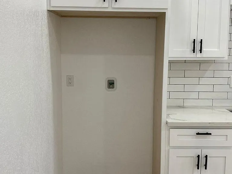 Unit Photo
