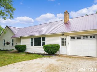 5989 Maple Hill Rd, Howard City, MI 49329