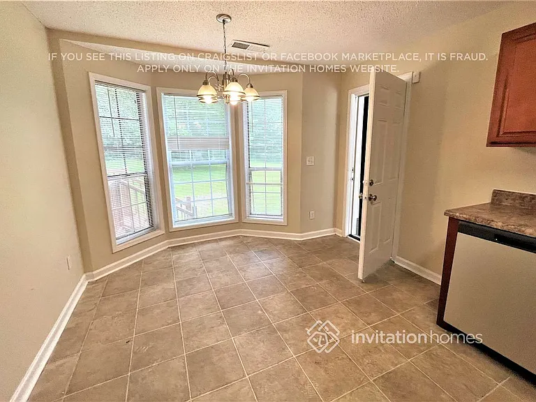 5261 Springtide Ln — Photo 5