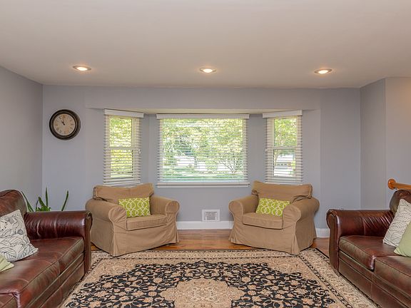 2nd image of 23 Butterfield Dr