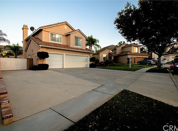 2nd image of 2727 Greenfield Dr