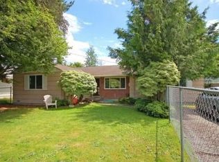 211 N 160th St, Seattle, WA 98133